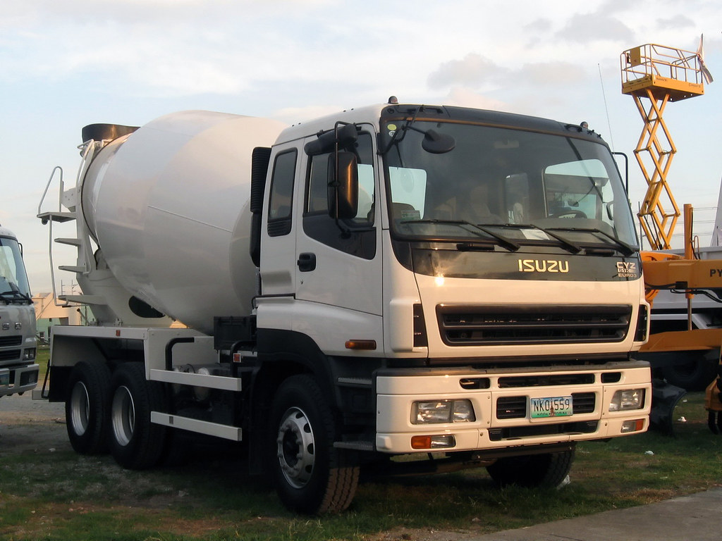 ISUZU  Mixer for Sale!